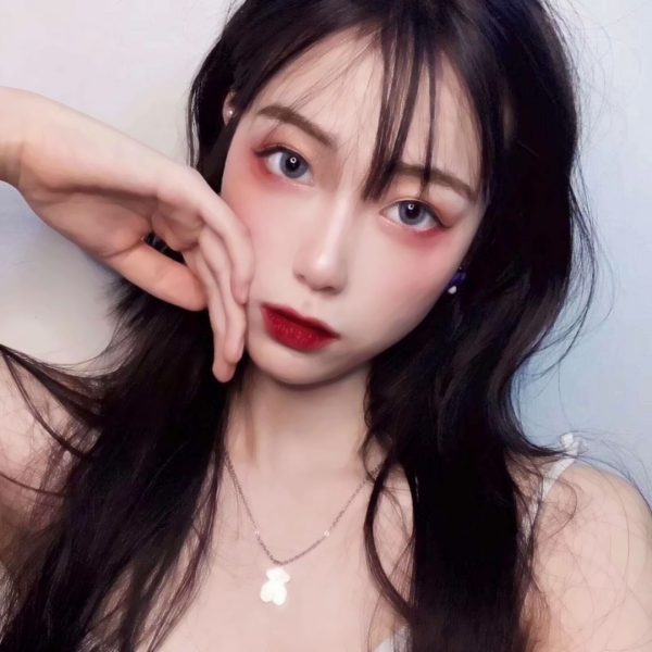 深圳生归文职业游戏陪练18岁身高165.5 深圳生归文职业游戏陪练18岁身高165.5