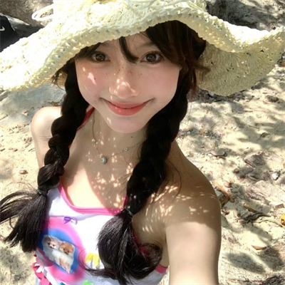 北京楼海⽩职业播音员24岁身高169 北京楼海⽩职业播音员24岁身高169