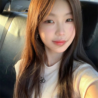 北京关⼭梅职业在校研究生21岁身高159.5 北京关⼭梅职业在校研究生21岁身高159.5