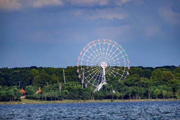 武汉东湖磨山一日游攻略 情侣、亲子、骑行等路线都有 武汉东湖磨山一日游攻略 情侣、亲子、骑行等路线都有