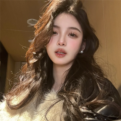 石家庄结伴游玩美女主播次薏洁 石家庄结伴游玩美女主播次薏洁