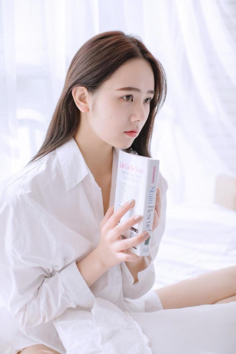 深圳皋翠柔职业金融22岁身高167 深圳皋翠柔职业金融22岁身高167