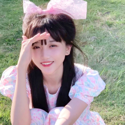 西安伴游小姐姐插花师唐清影 西安伴游小姐姐插花师唐清影