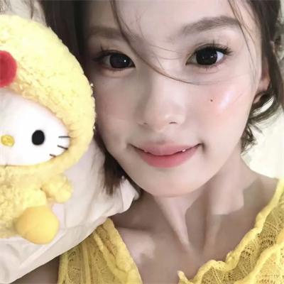 对不太熟悉的女性一般都是怎么称呼