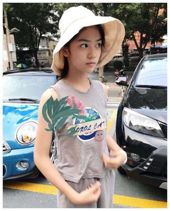 12岁模特(12岁模特皮包骨) 12岁模特(12岁模特皮包骨)